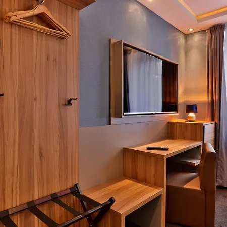 Stay-inn Zentrum 호텔 3*