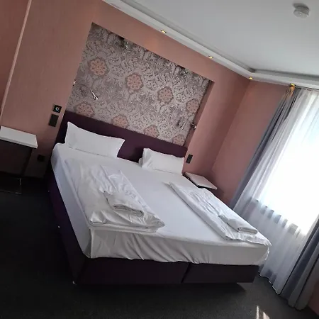 Stay-inn Zentrum 3*