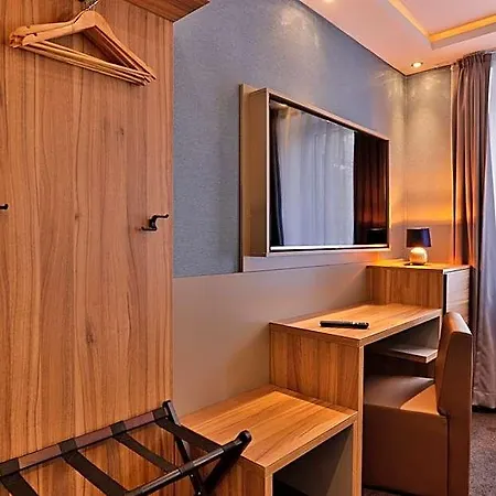 Stay-inn Zentrum Μπίλεφελντ